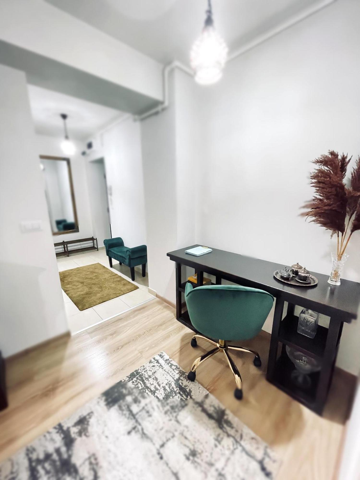 Jsn House - Private Parking & Premium Services Apartment Bucharest