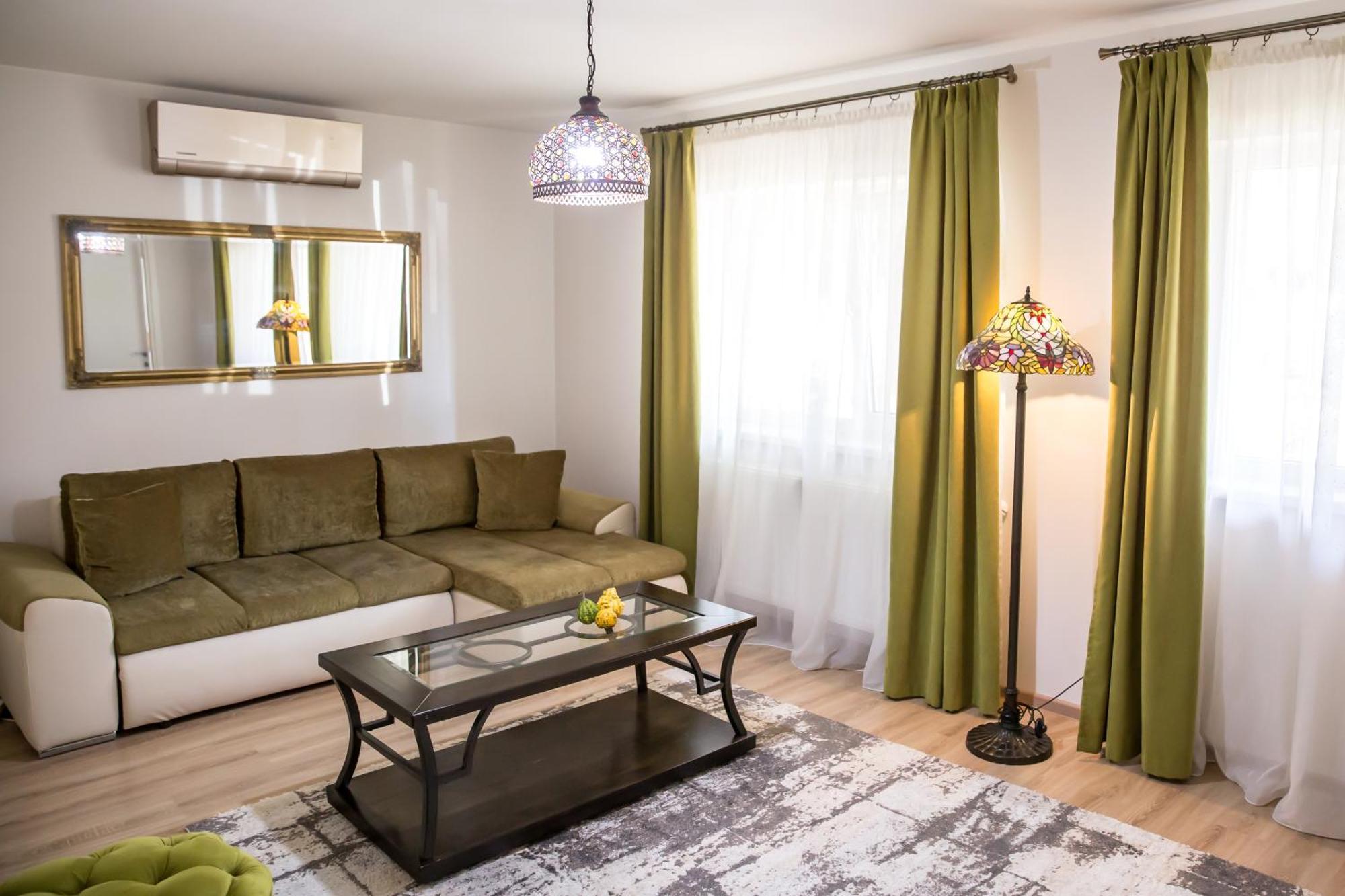 Jsn House - Private Parking & Premium Services Apartment Bucharest
