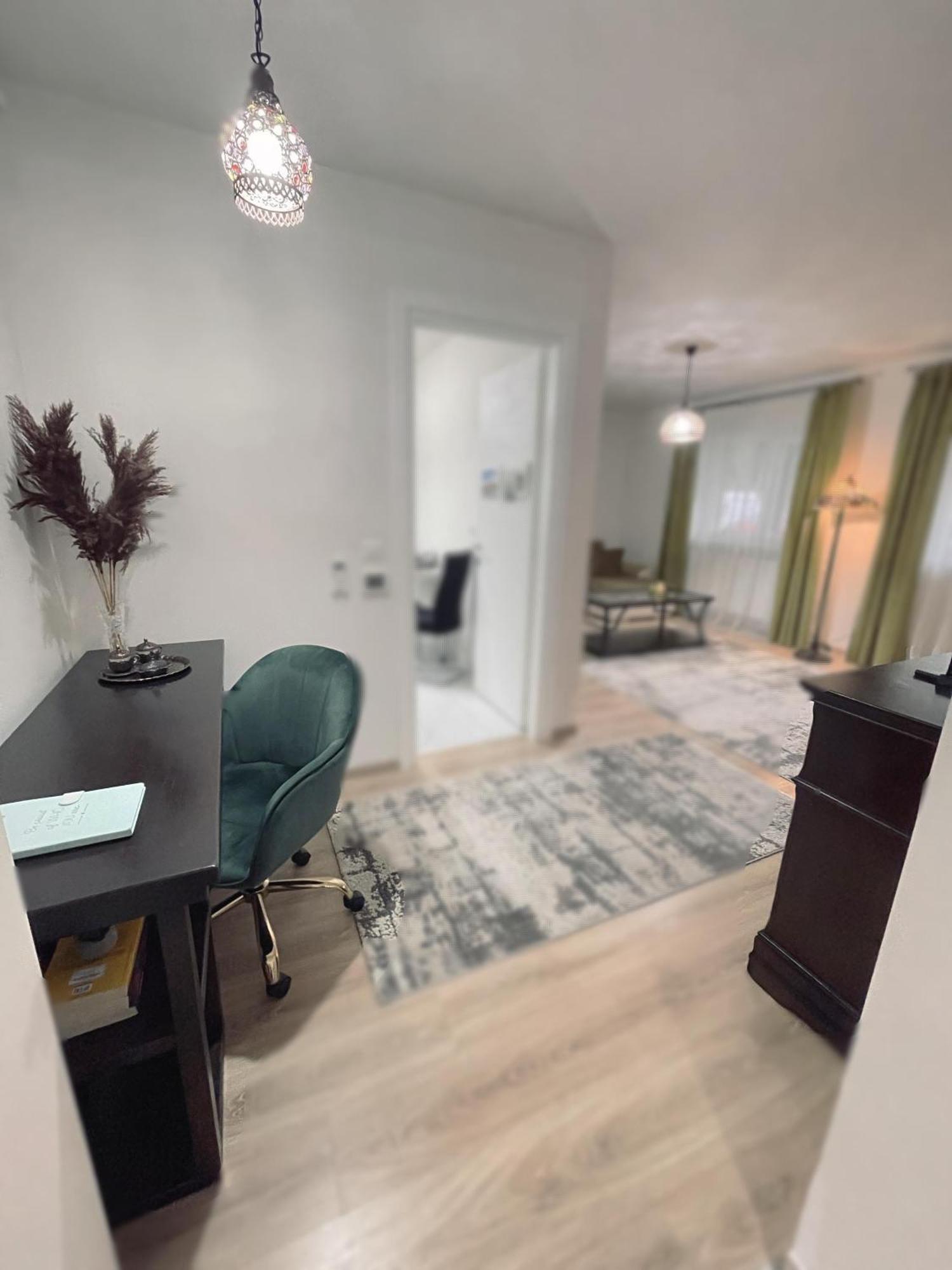 Jsn House - Private Parking & Premium Services Apartment Bucharest