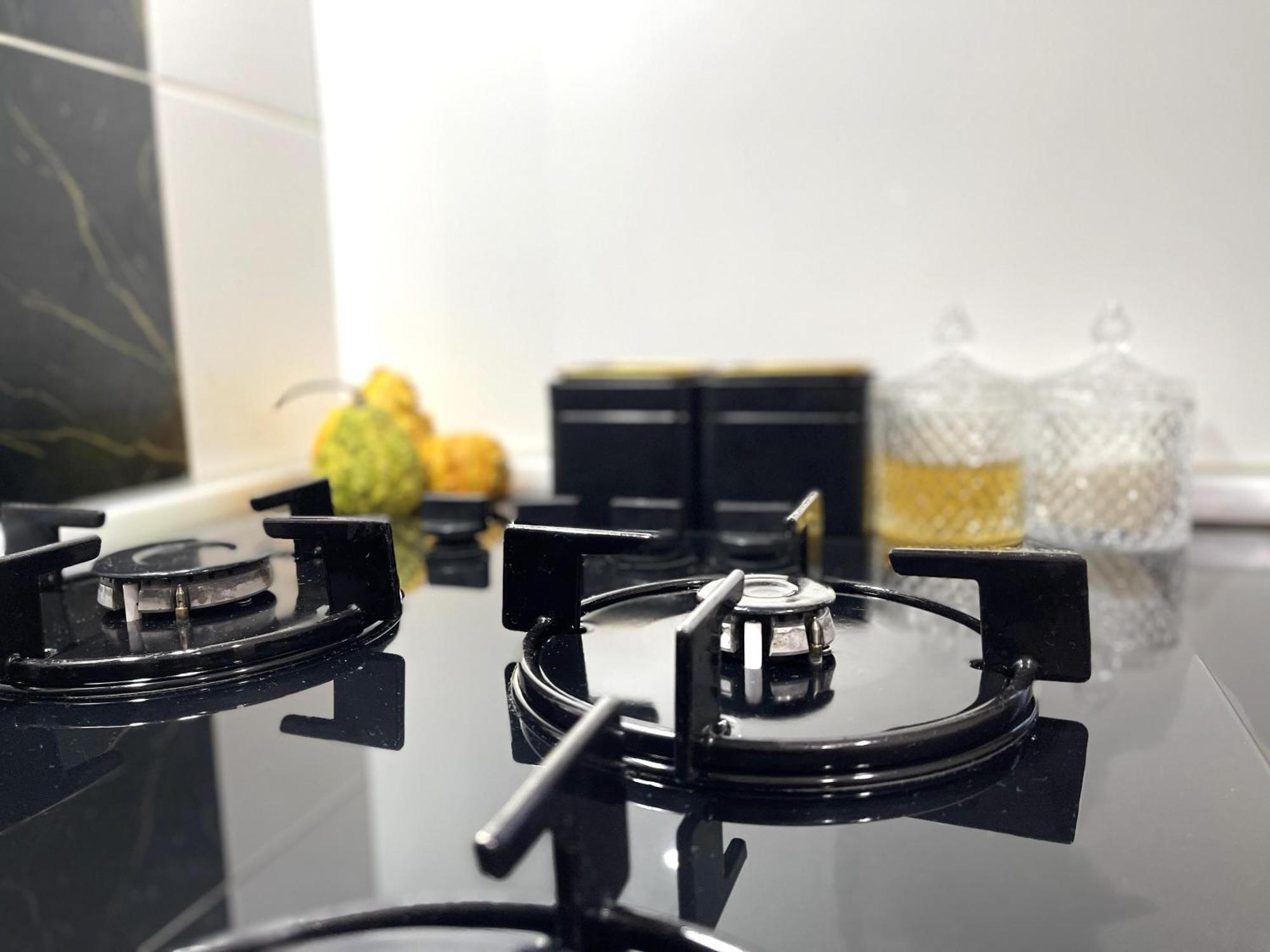 Apartment Jsn House - Private Parking & Premium Services Bucharest