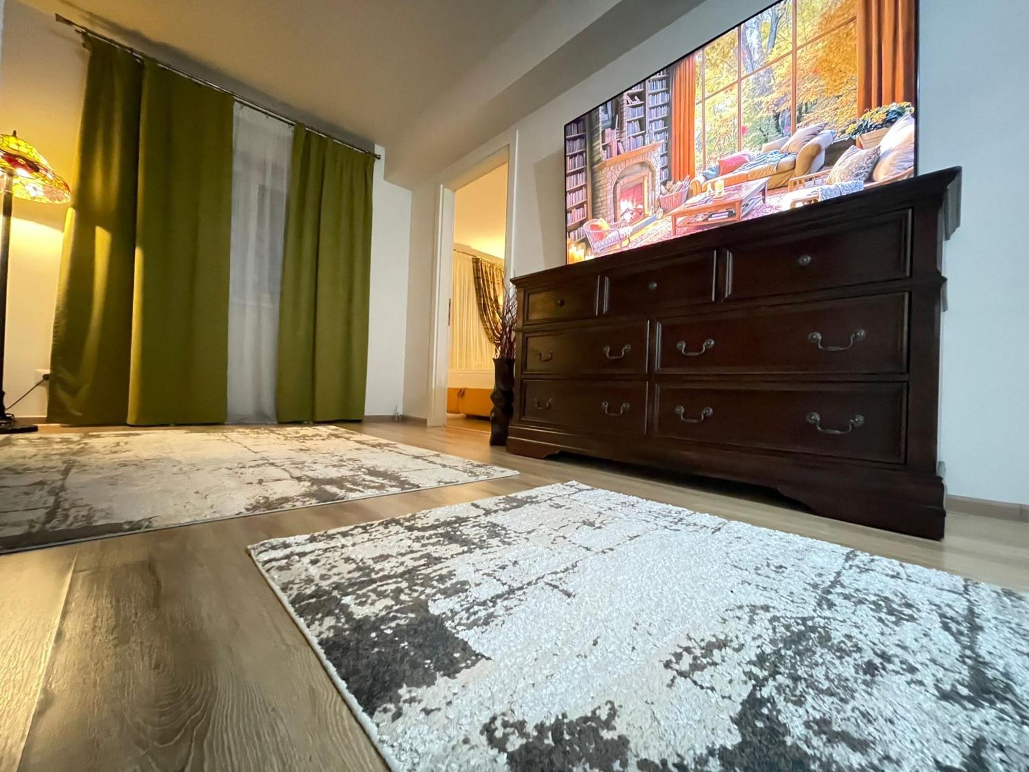Apartment Jsn House - Private Parking & Premium Services Bucharest