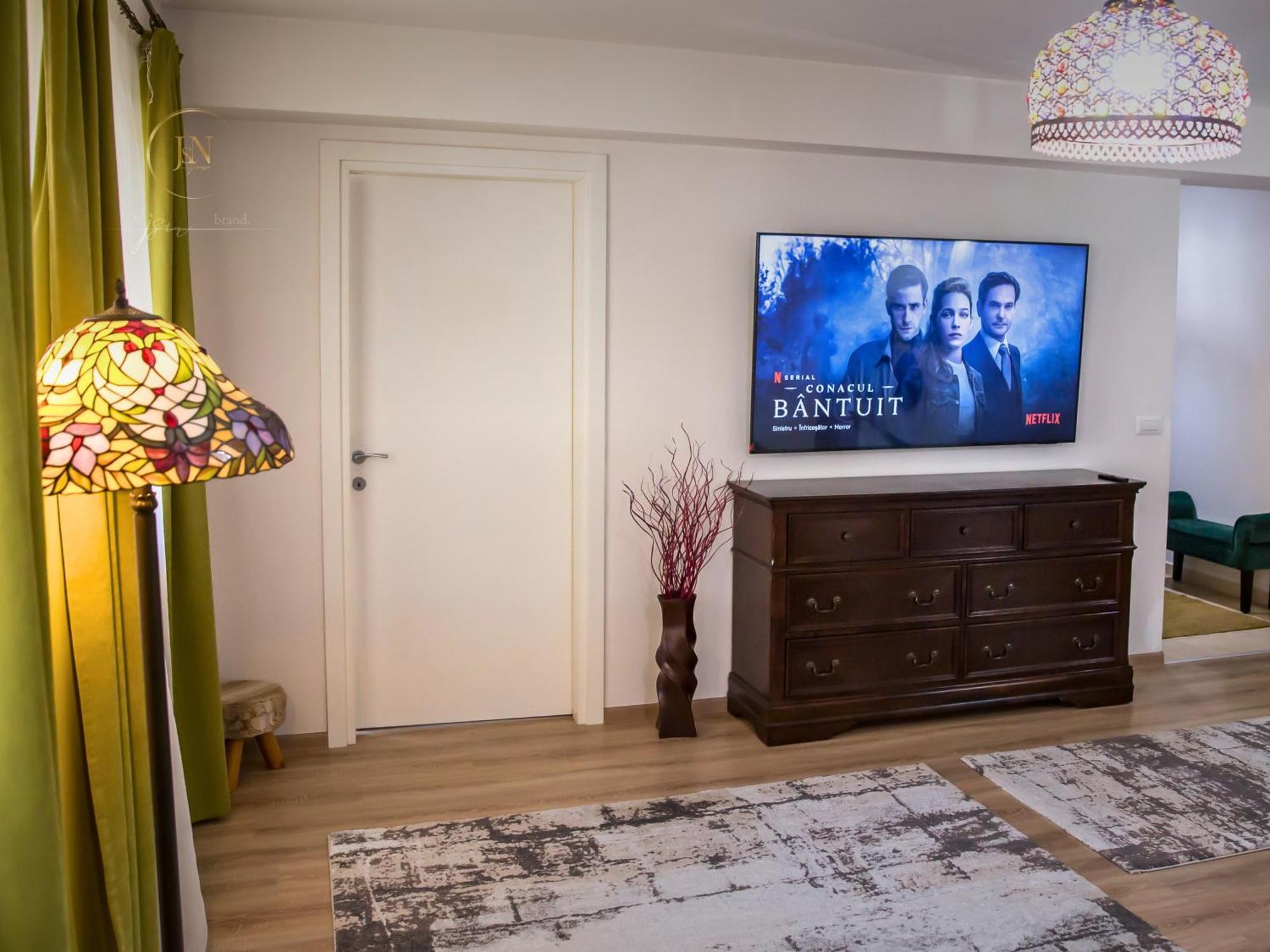 Jsn House - Private Parking & Premium Services Apartment